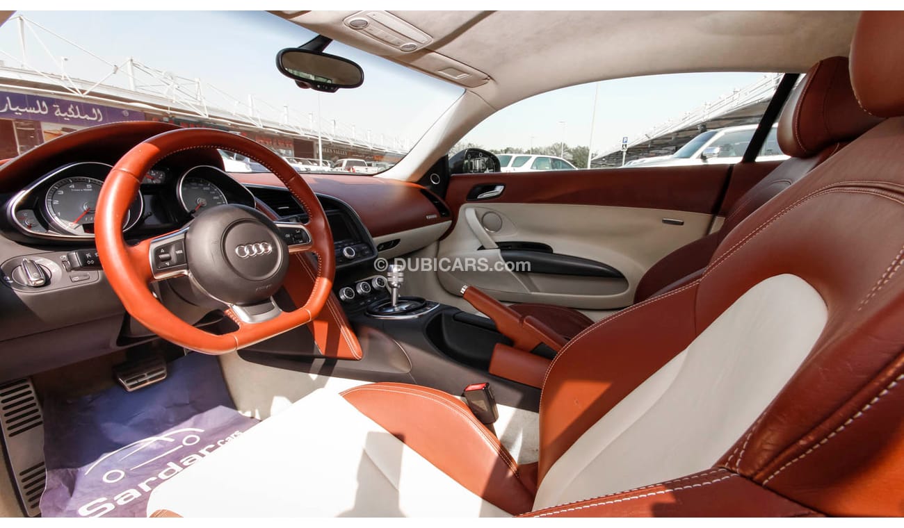Audi R8