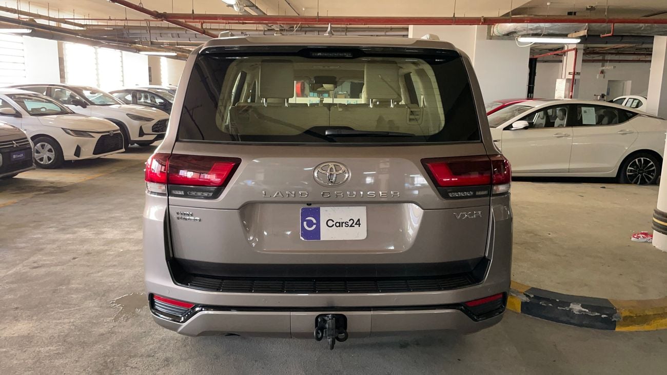 Toyota Land Cruiser 2022 VXR | AED 3267/Month | 0 DP | 30 Day Return | Warranty | Service History