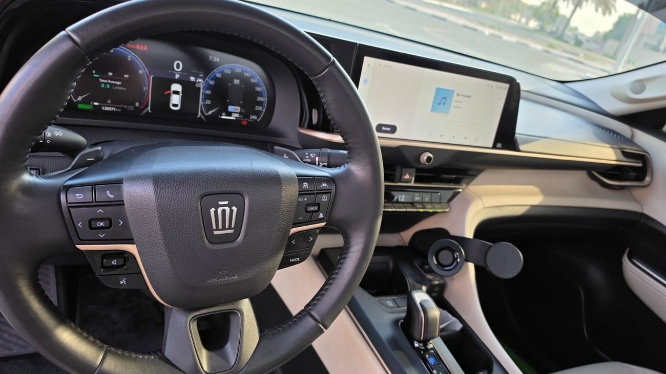 Toyota Crown Platinum