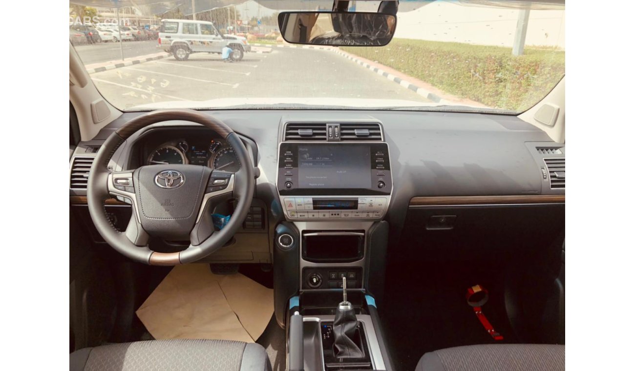 تويوتا برادو برادو VX ، V8 ، ديزل ، 2021 ، لون أسود ، خيار كامل ، فقط للتصدير