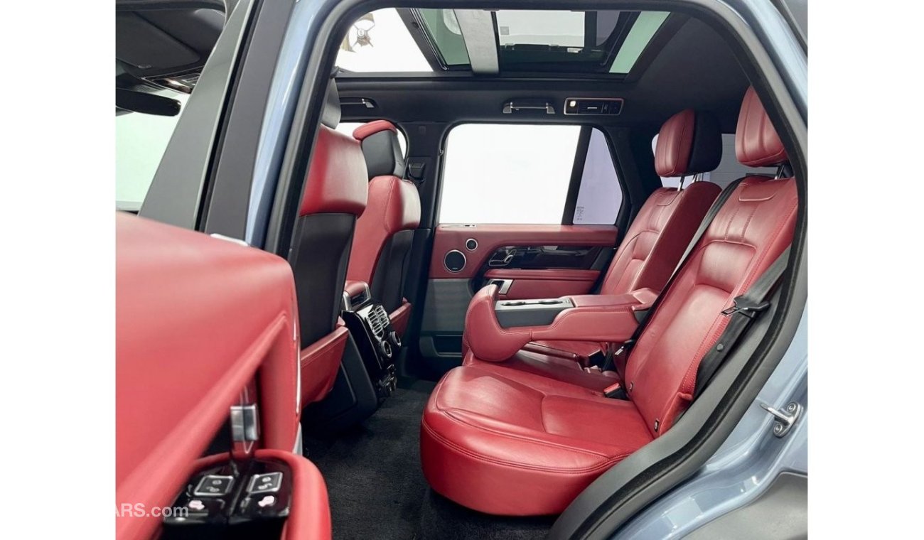 Land Rover Range Rover 2018 Range Rover Vogue SE SuperCharged, Agency Warranty, Full Service History, GCC