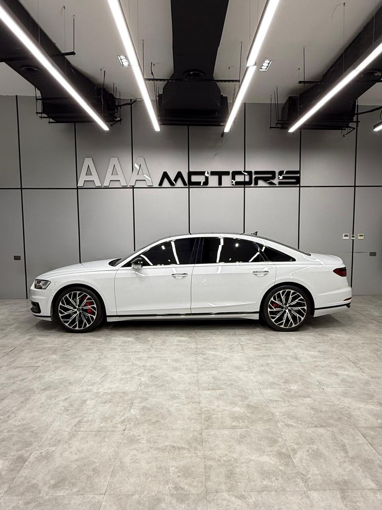 Audi A8 L 55 TFSI quattro Full Option 3.0L | GCC Specs | Full Service History