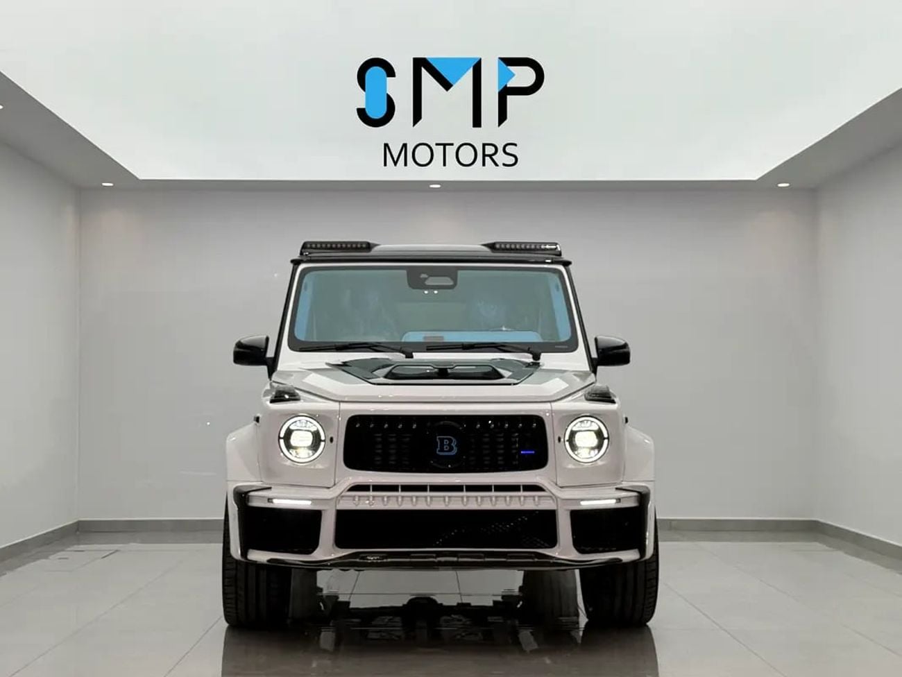 Mercedes-Benz G 63 AMG 2025 Mercedes-Benz G 63 AMG Brabus G800 – White with Sky Blue Interior