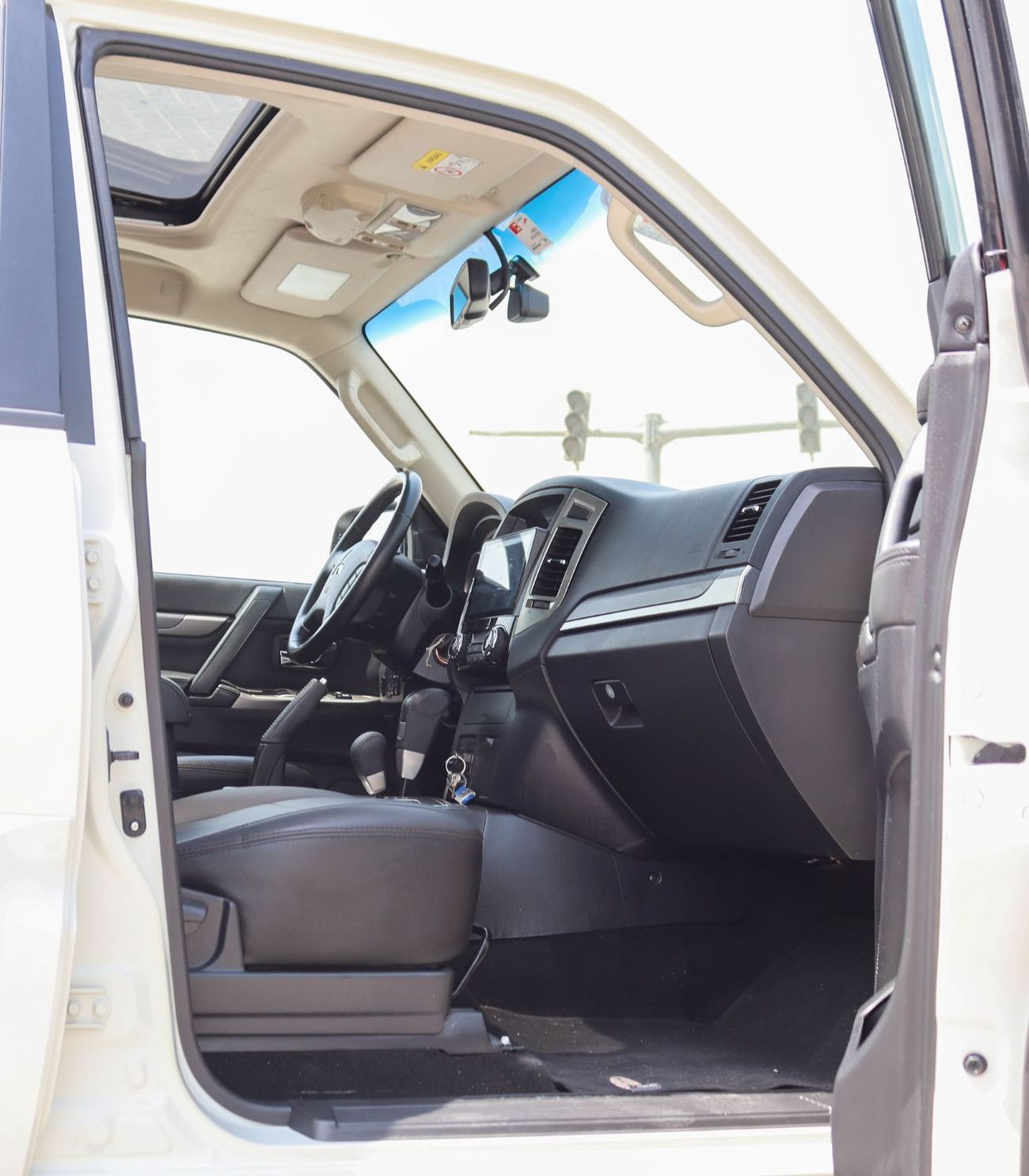 Mitsubishi Pajero Mitsubishi Pajero | 3.0L | 2022 | GCC Original Paint Accident-Free In Excellent Condition 1092 P.M