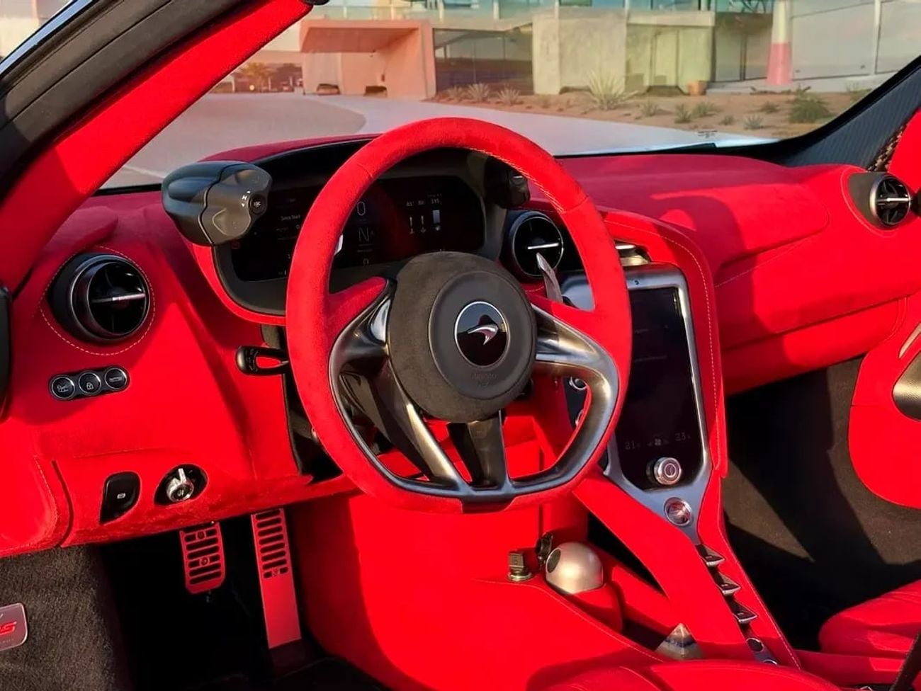 McLaren 750S !! EID SALE !! 1 YEAR FREE WARRANTY !!  AED 27,999 P.M | 0% DOWN PAYMENT | MCLAREN 750S SPIDER MSO |