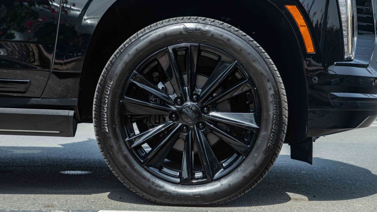 كاديلاك إسكالاد Sport 6.2L AWD | 2025 | For Export Only