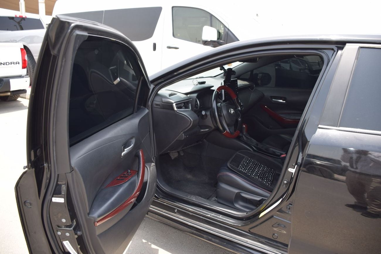 تويوتا كورولا 2.0L PETROL