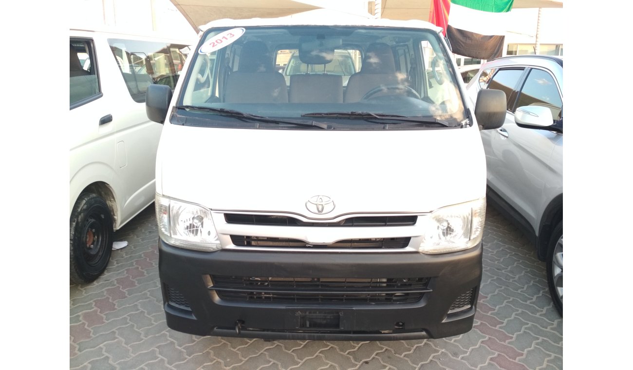Toyota Hiace 2013 WHITE GCC NO PAIN NO ACCIDENT PERFECT