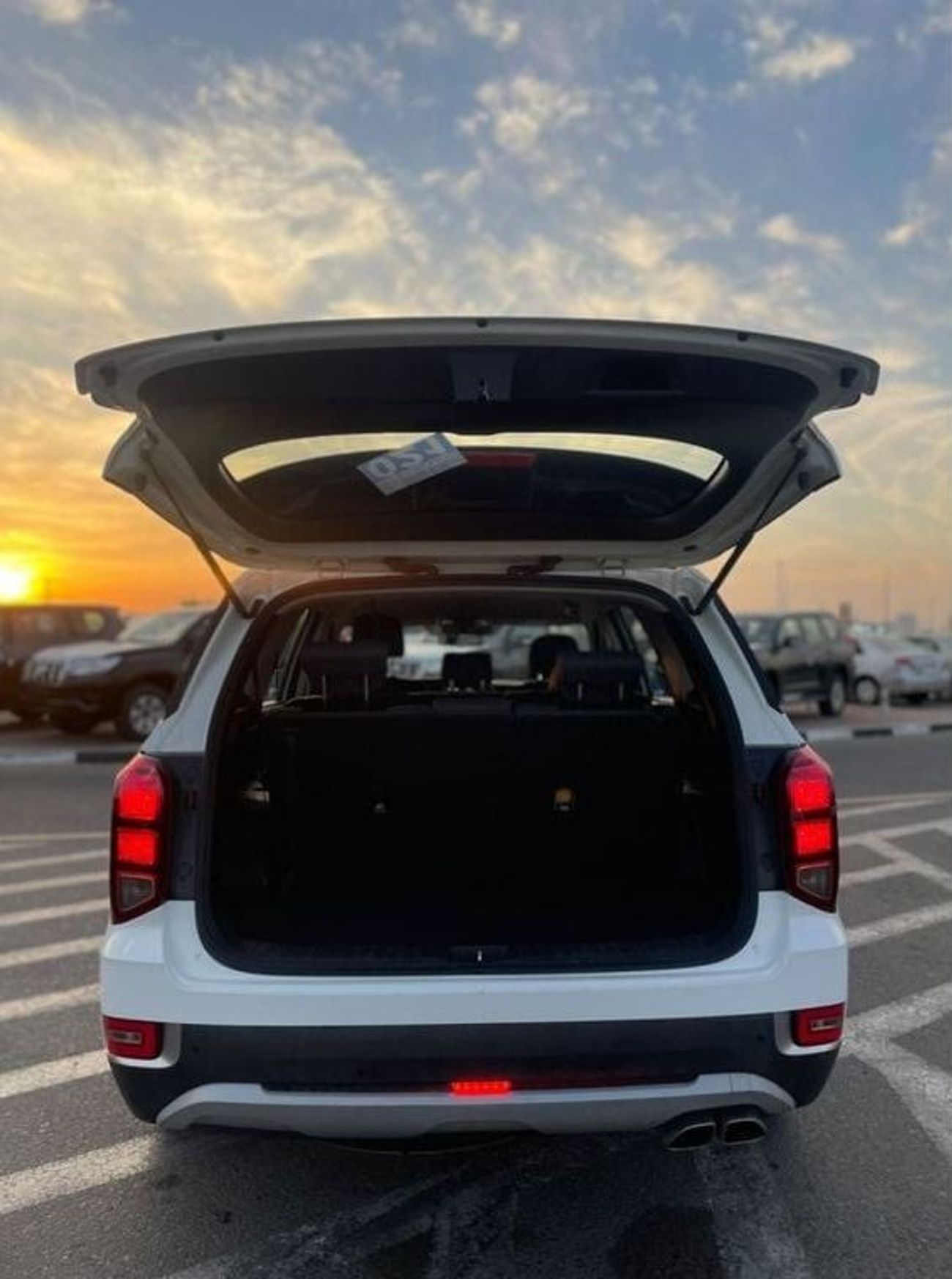 Hyundai Palisade 2022 Hyundai Palisade SEL premium GCC Specs Original Paint 3.5L V6 AWD 4x4 - Multi Drive Mode - 7 Se