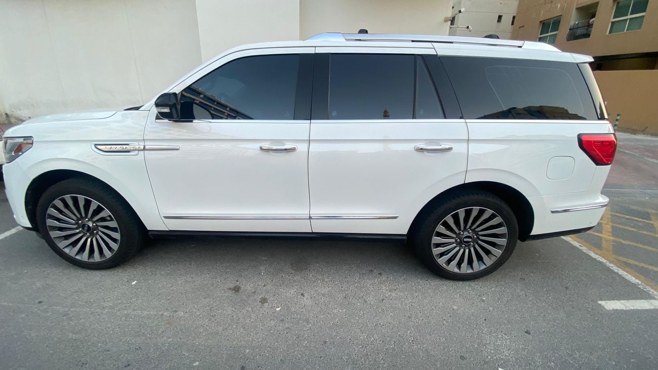 Lincoln Navigator