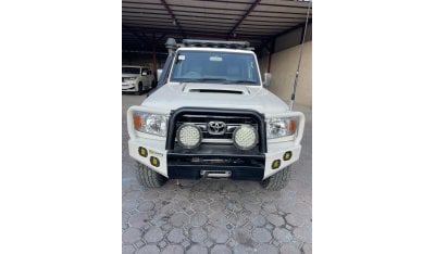 تويوتا لاند كروزر 2011 Land Cruiser Hardtop 5 door Diesel