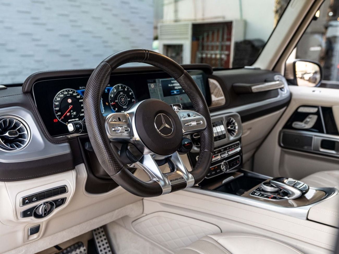 مرسيدس بنز G 63 AMG STD