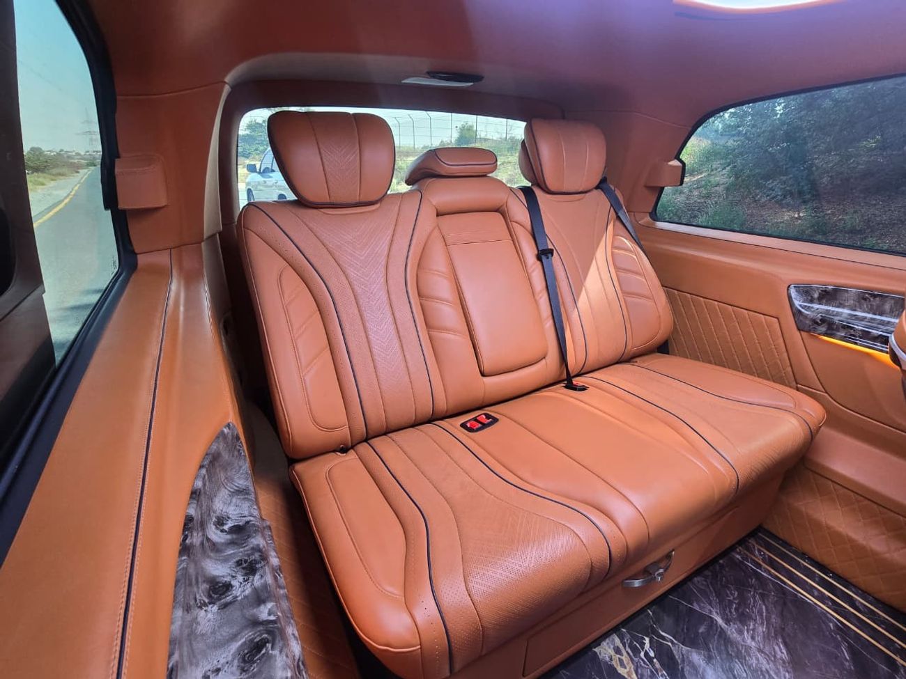 Mercedes Benz V 250 Std 2.1L MERCEDES VITO 2023 // 2KEYS // LOW MILEGE // MAYBACH BODY KIT // PERFECT CONDITION