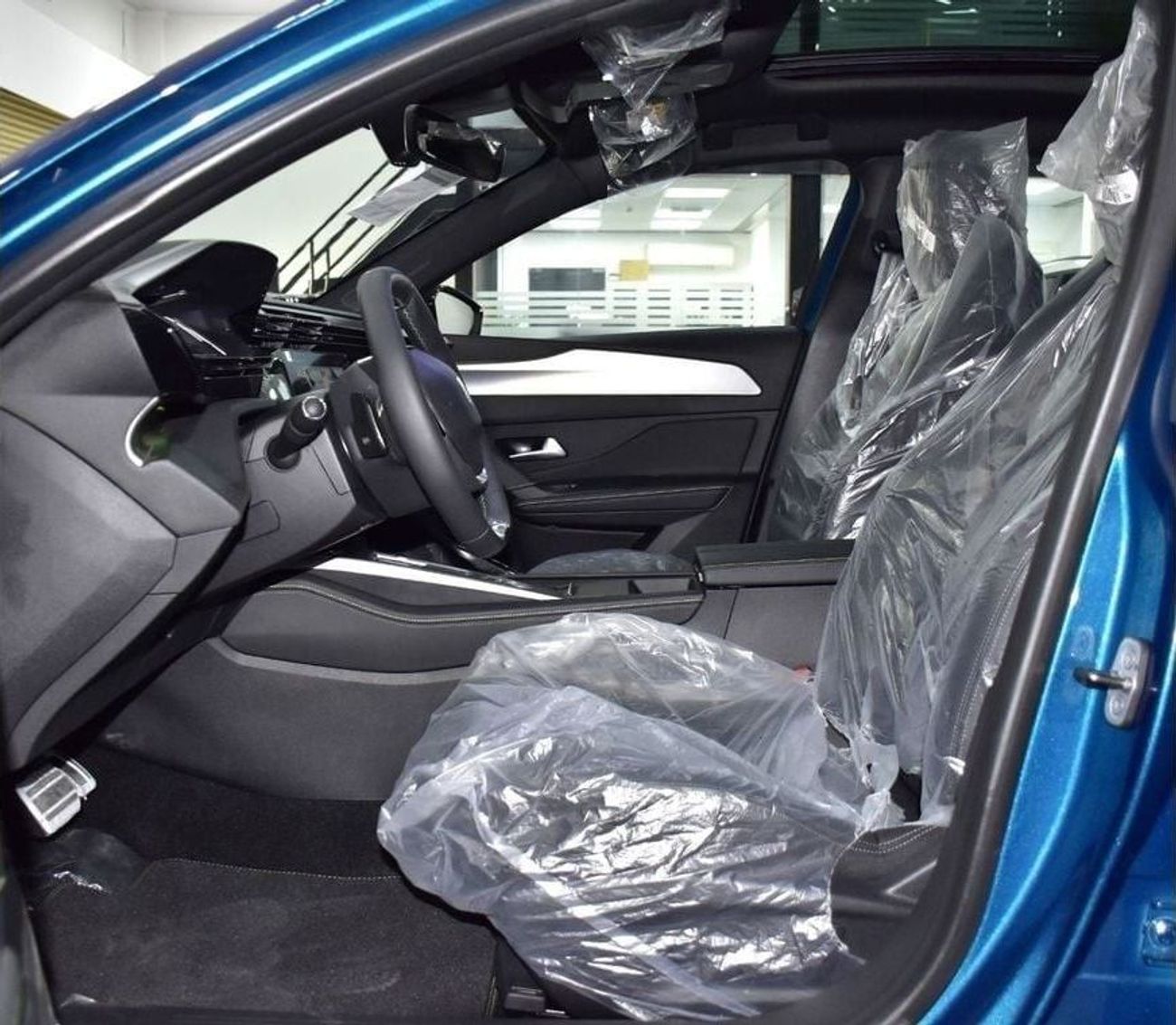 بيجو 408 EXCELLENT DEAL for our Peugeot 408 GT 1.6L ( 2025 Model ) in Blue Color GCC Specs