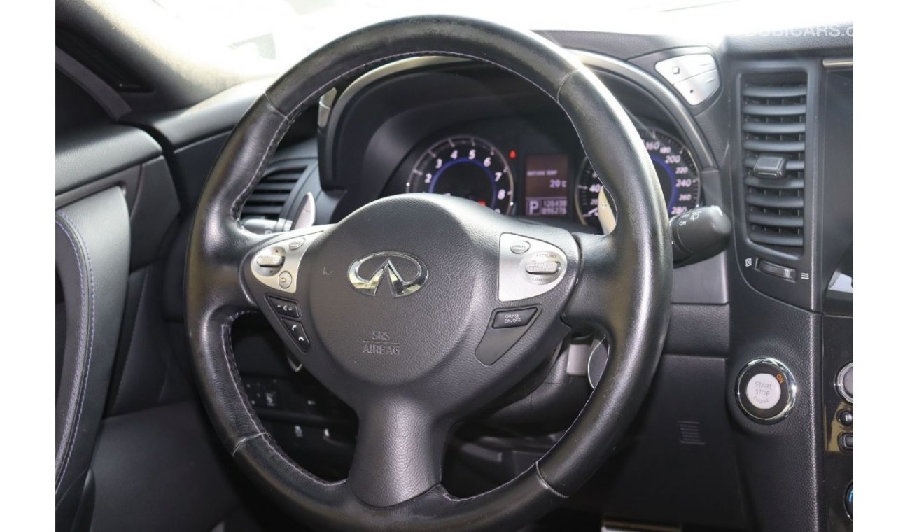 Infiniti QX70 Sport Luxury Infiniti QX70s 2016 GCC