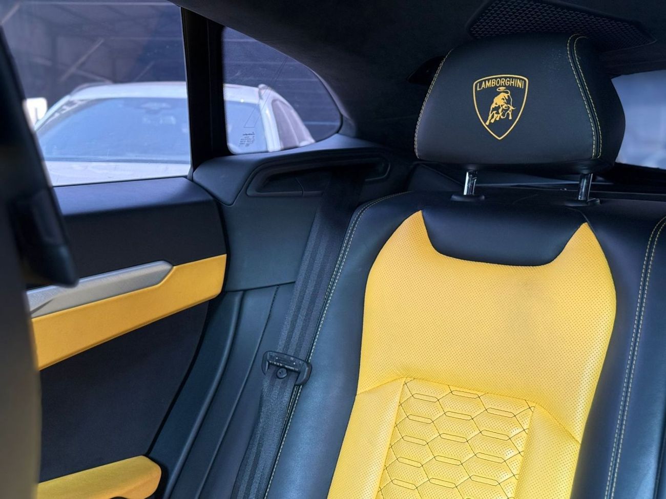 Lamborghini Urus STD 4.0T V8