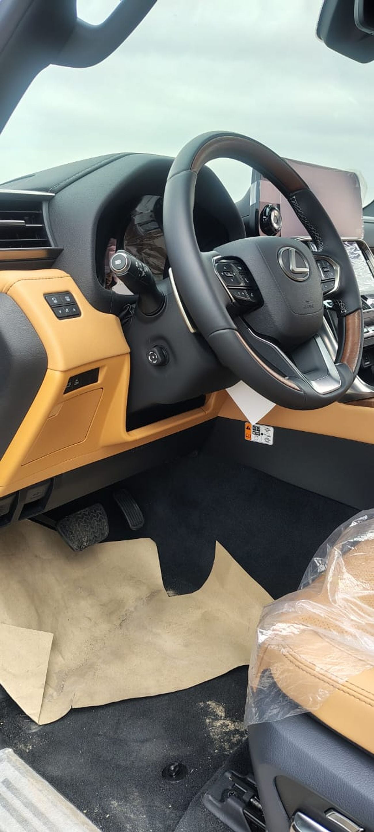 Lexus LX 700h LEXUS LX700h SIGNATURE - 3.5L - HYB - AT - 2025 MY