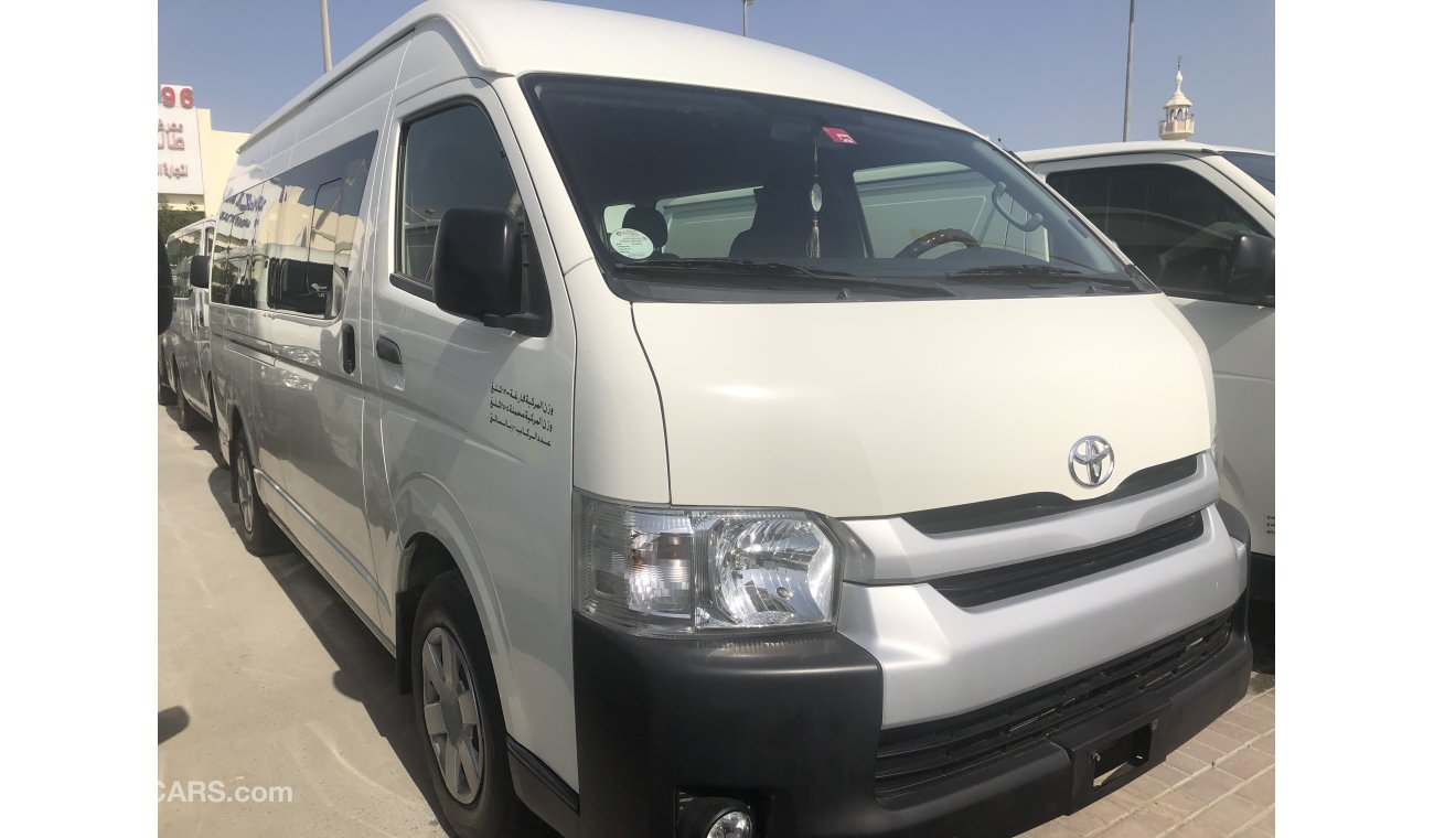 Toyota Hiace Toyota Hiace Highroof bus 15 str,model:2017. free of accident with low mileage