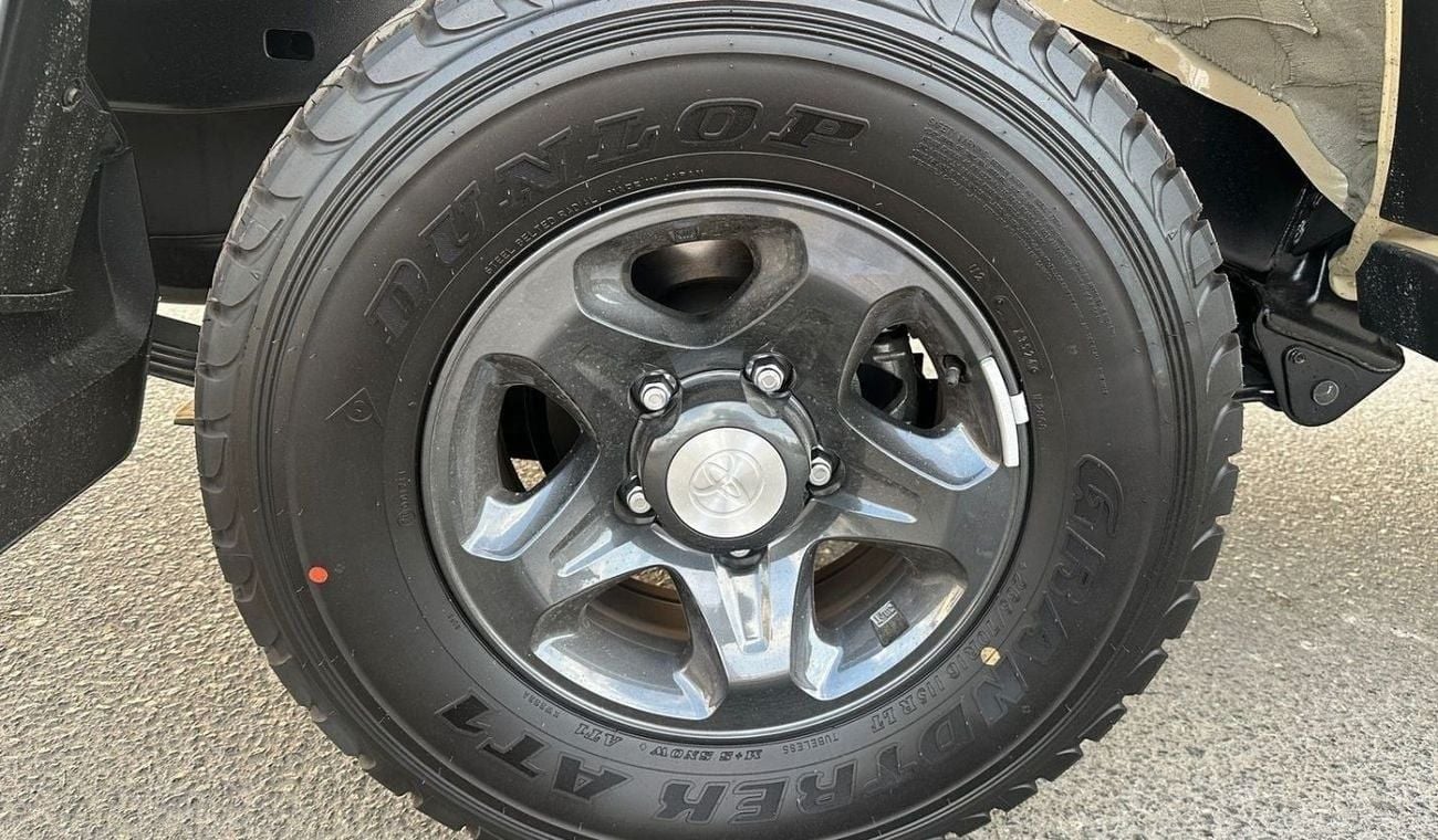 Toyota Land Cruiser 70 RHD DIESEL 2.8 Auto turbo  AUTO