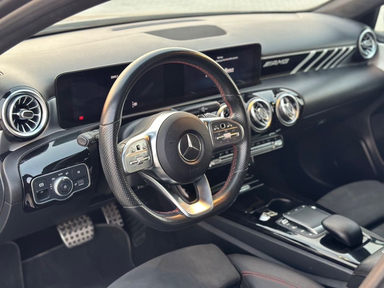 مرسيدس بنز A 200 AMG