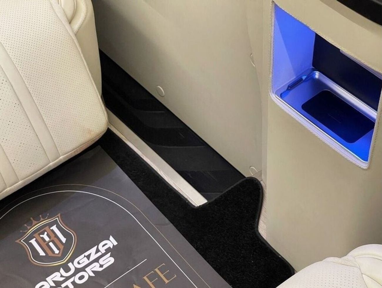 مرسيدس بنز سبرينتر Built by Barugzai | 8-Seater VIP Interior | 2 Years Agency Warranty Service Contract