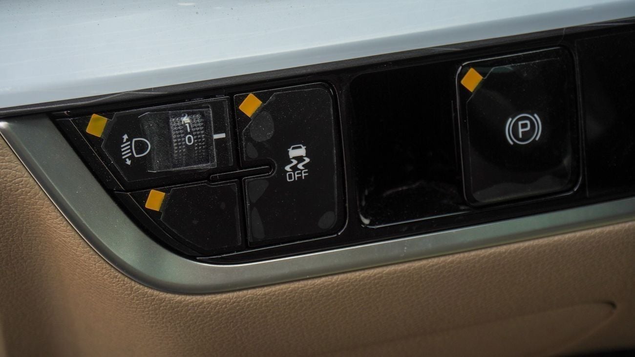 Kia Sportage Brand New Kia Sportage 2026 Export 1.6L 2WD Petrol|Silver/Beige|N-KIA-SPO-1.6-26|