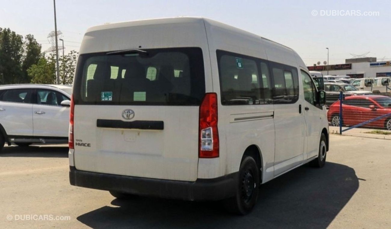 Toyota Hiace Manual transmission petrol 13 seat 2020