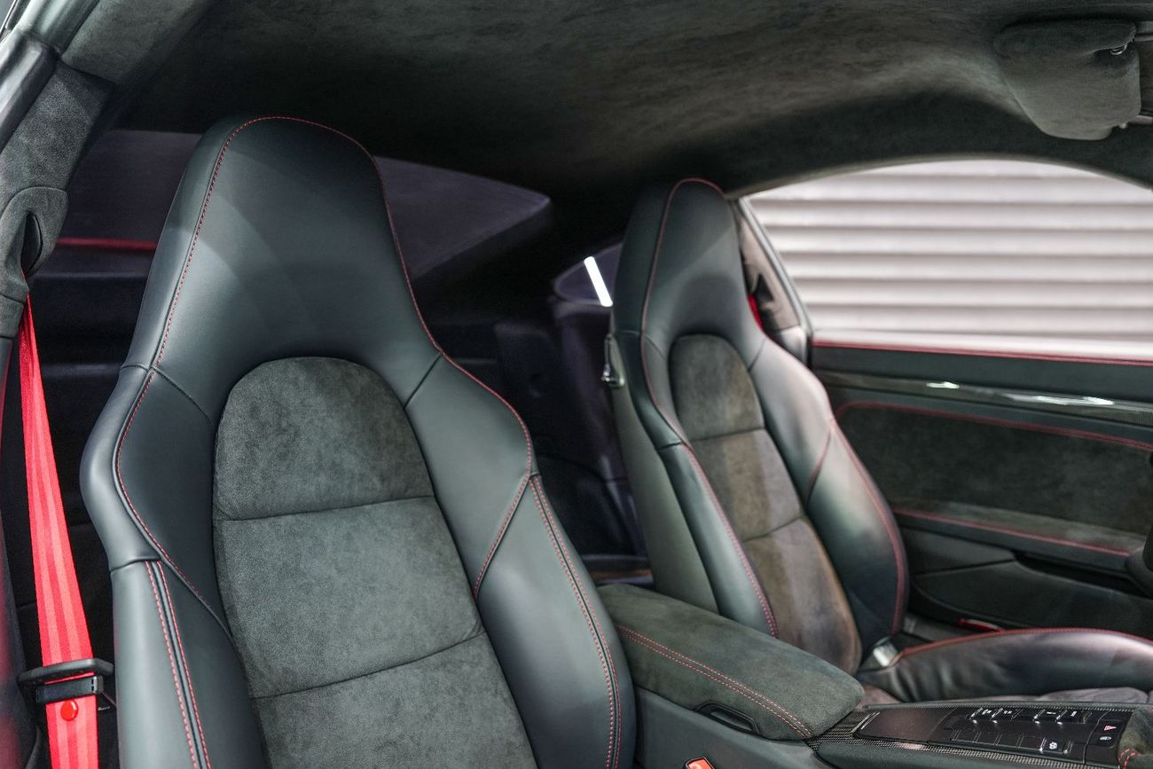 Porsche 911 GT3, Sport Chrono Package, Bose Audio, Very Low KM, GCC Specs!!