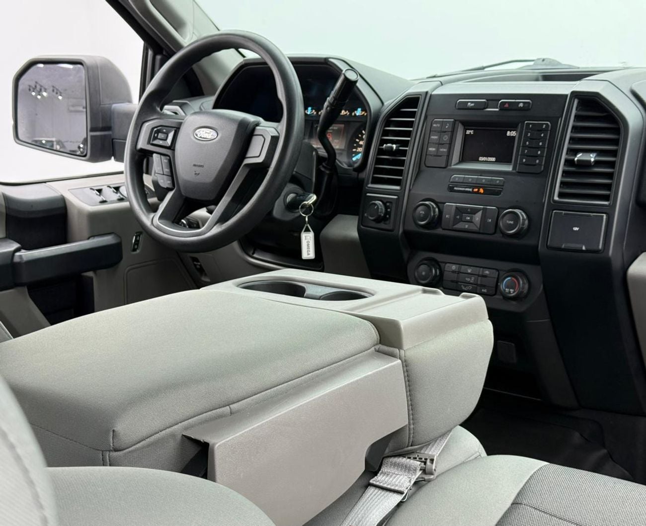 Ford F-150 XLT 2020 Ford F-150 Raptor Kit, 1 Year Warranty Unlimited Km, Excellent Condition, GCC