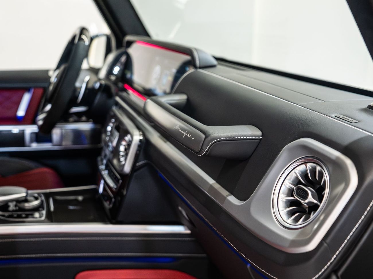 Mercedes-Benz G 63 AMG 4MATIC SUV 2024 | Matte White | Low Mileage | Perfect Condition