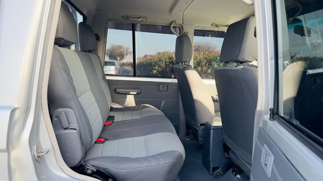 تويوتا لاند كروزر بيك آب MODIFIED TO DOUBLE CABIN PICKUP | 2018 | RHD | MANUAL TRANSMISSION | 4.5L DIESEL ENGINE | REAR VIEW