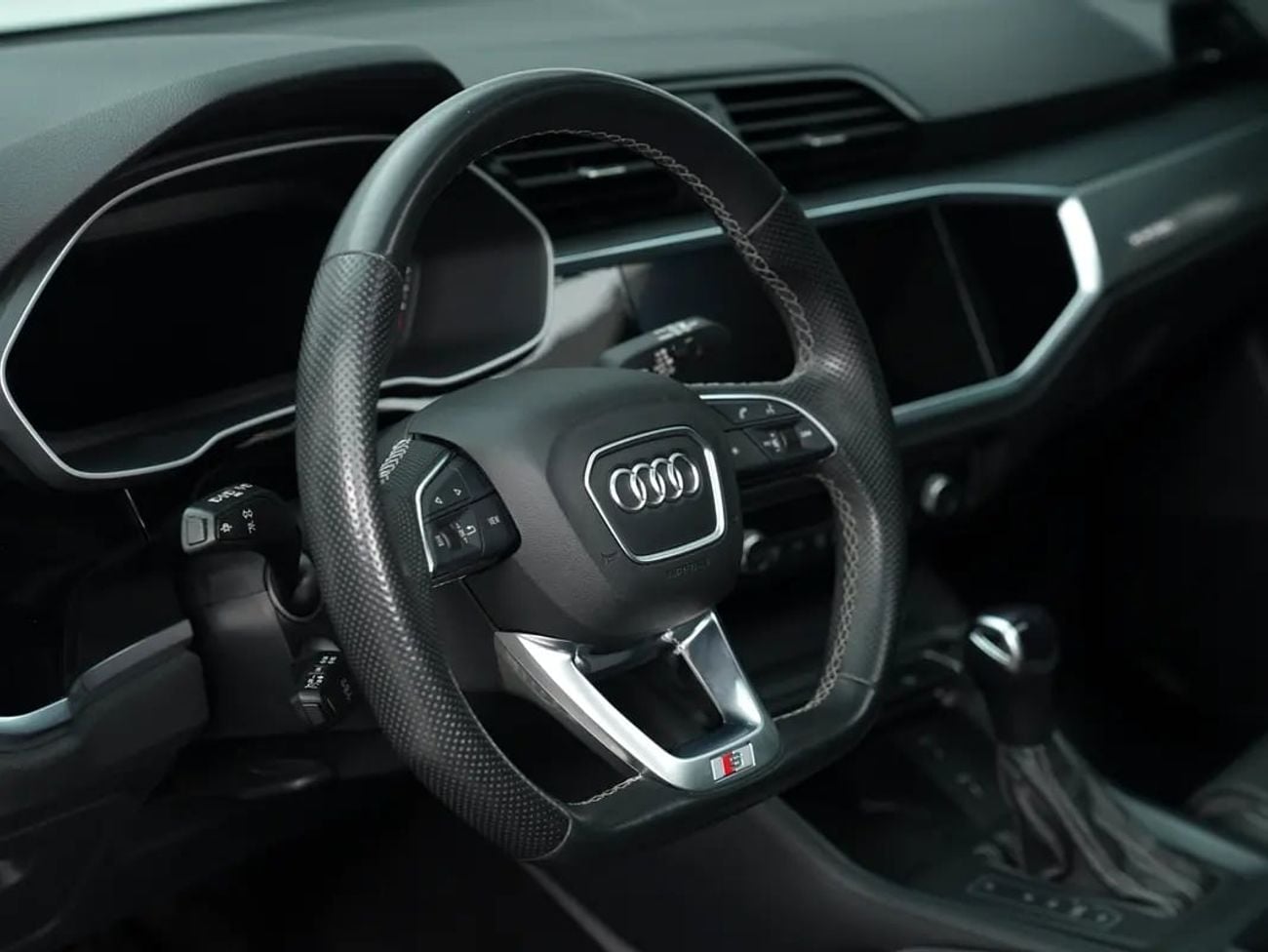 Audi Q3 40 TFSI S-LINE SPORTBACK GCC specs S line Quattro