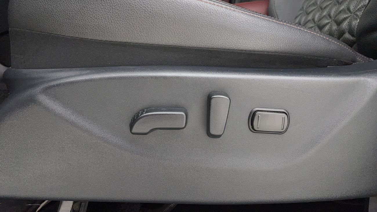 نيسان إكستيرا PLATINUM 2.5 | بدون دفعة مقدمة | اختبار قيادة مجاني للمنزل