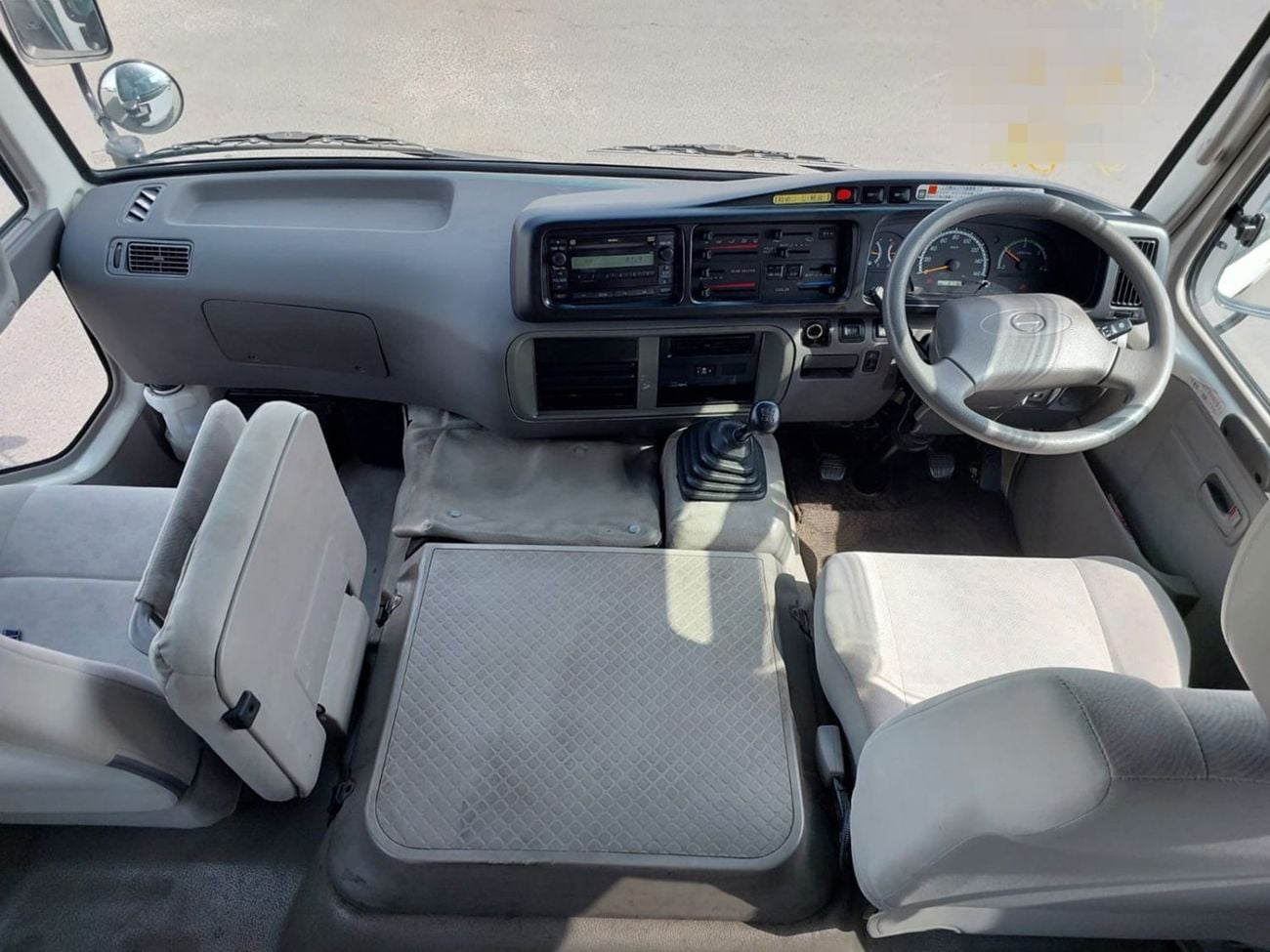 تويوتا كوستر (RAMADAN OFFER) TOYOTA COASTER BUS RHD 2012 MODEL 4.0 L DIESEL MANUAL(PM02428)