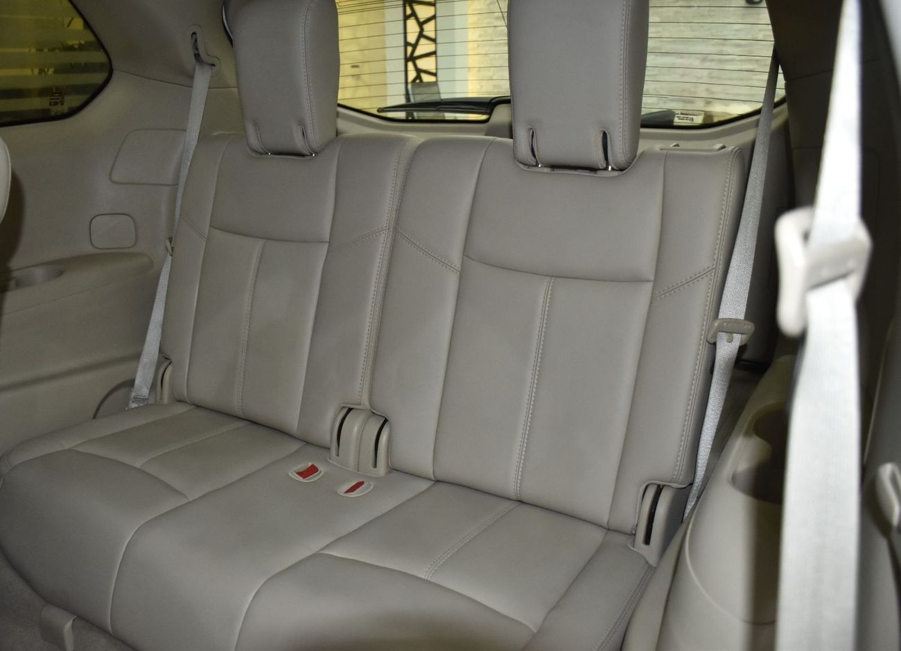 نيسان باثفايندر EXCELLENT DEAL for our Nissan Pathfinder SV 4WD ( 2015 Model ) in White Color GCC Specs