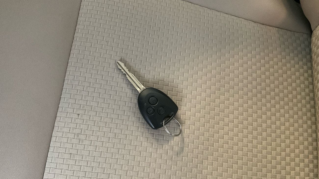 تويوتا يارس 1.5 VVT-I E CVT | شامل الضمان | 0 ﺪﻔﻋﺓ ﺃﻮﻟﻯ