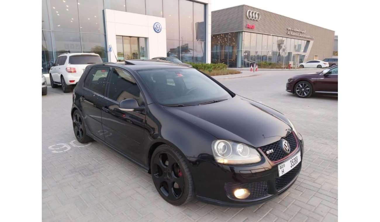 فولكس واجن جولف GTI