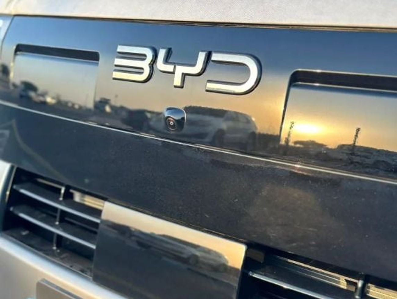 BYD Ti 7 ECTB - 6. BYD Ti 7 Ultra Trim Full Options – 1.5L Hybrid Auto Awd – Black with Orange