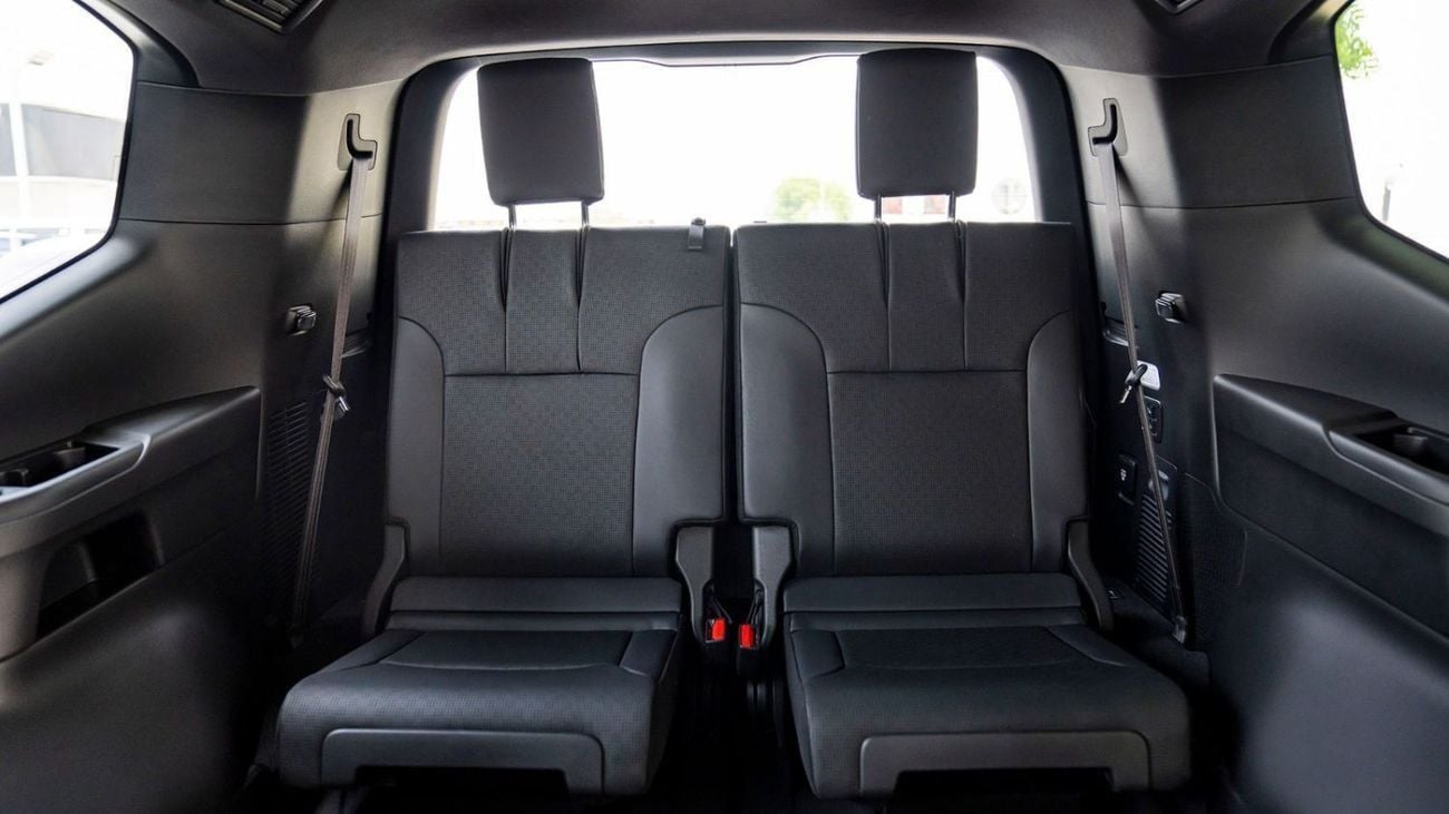 Toyota Land Cruiser VXR 3.5L Toyota land Cruiser VXR PETROL 3.5L