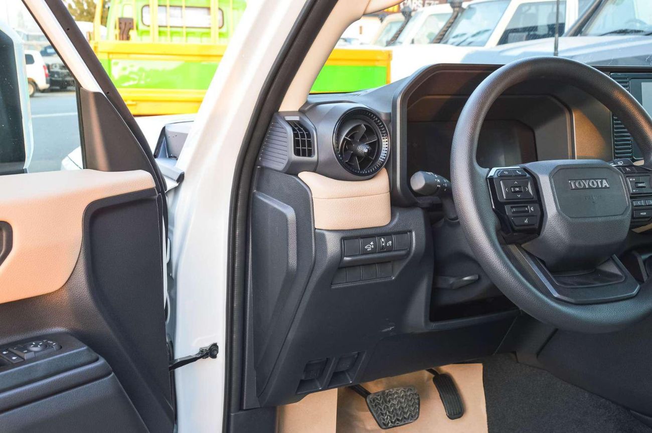 Toyota Prado TOYOTA LAND CRUISER PRADO 2.4L 4WD PETROL SUV 2025 (Inside Beige)