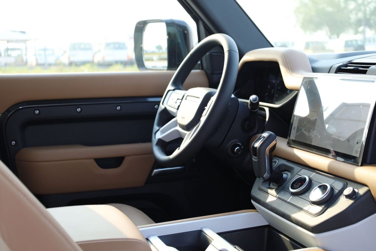 Land Rover Defender LANDROVER DEFENDER X-DYNAMIC 3.0 L 5DR