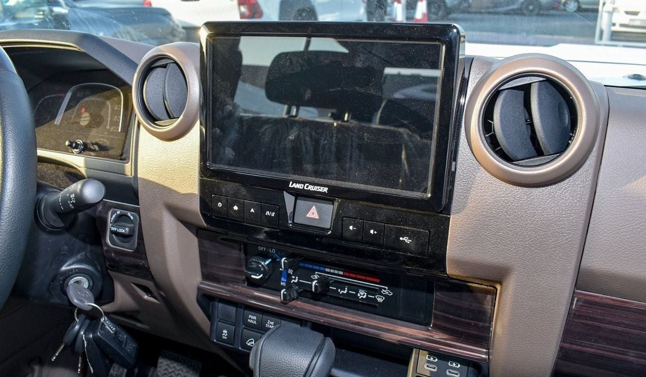 Toyota Land Cruiser 70 2.8L Diesel A/T