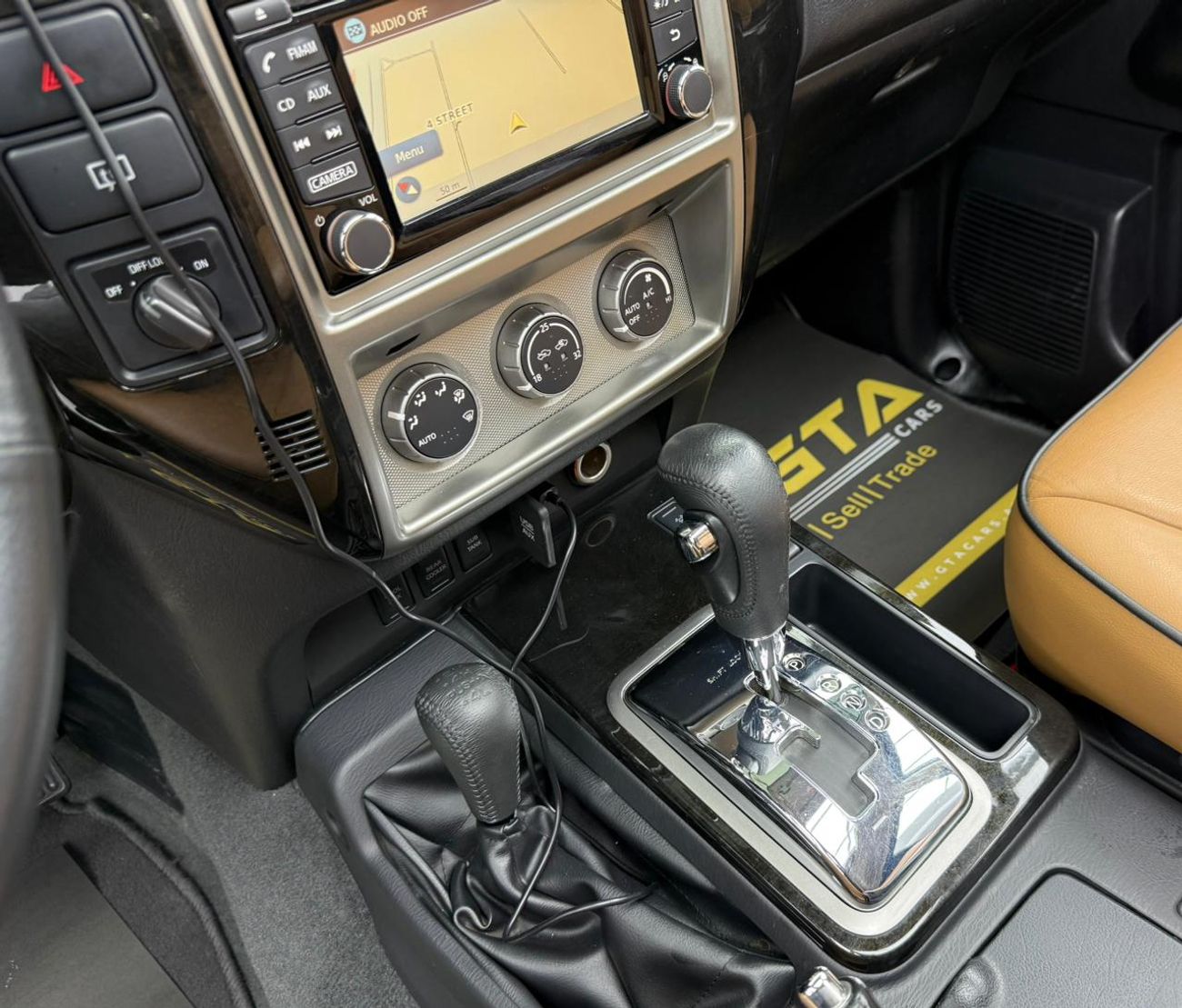 Nissan Patrol Super Safari 2019 Nissan Patrol Super Safari 4800 VTC, Warranty, Full Service History, Excellent Condition, GCC