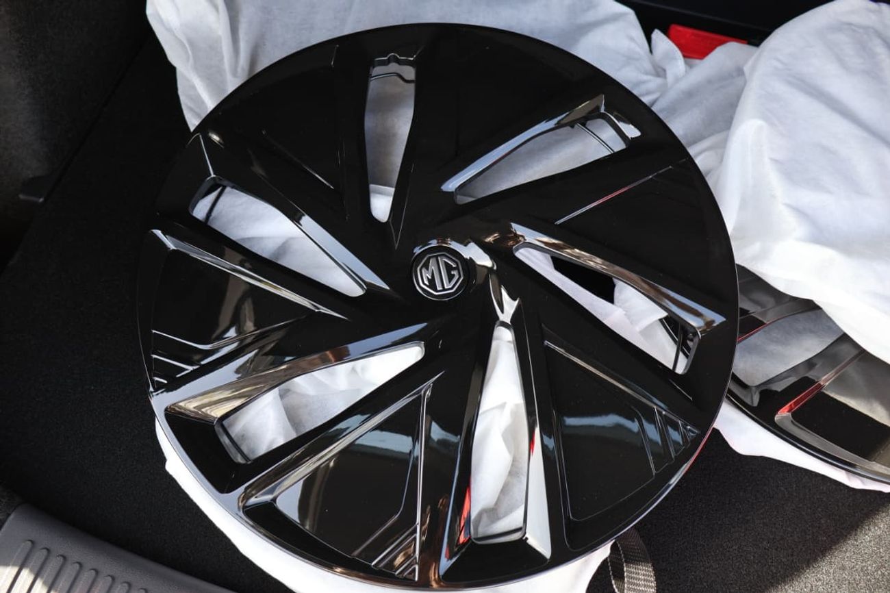 MG ZS 2024 MG ZS 1.5L AT STD option European spec