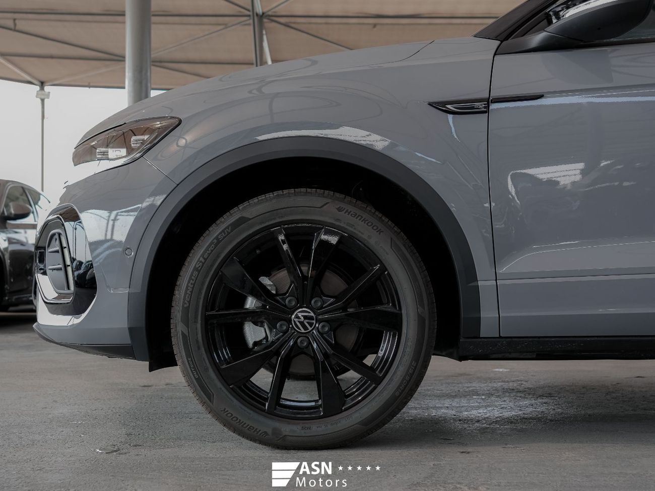 Volkswagen T-ROC 300 TSI Black Package 1.5T 2025 (Export Price)