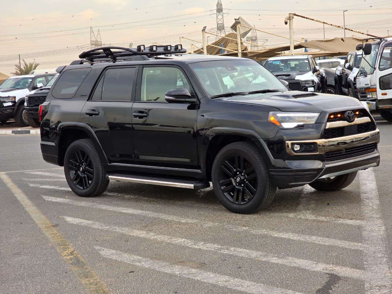 تويوتا Runner4 Nightshade Edition