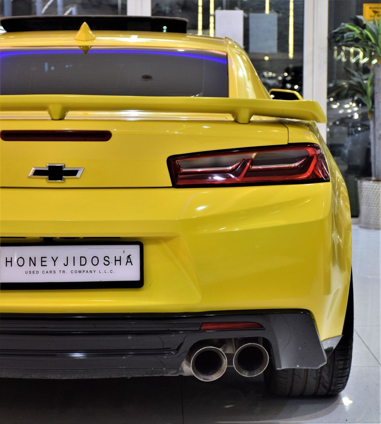 Chevrolet Camaro EXCELLENT DEAL for our Chevrolet Camaro SS V8 2018 Model!! in Yellow Color! American Specs