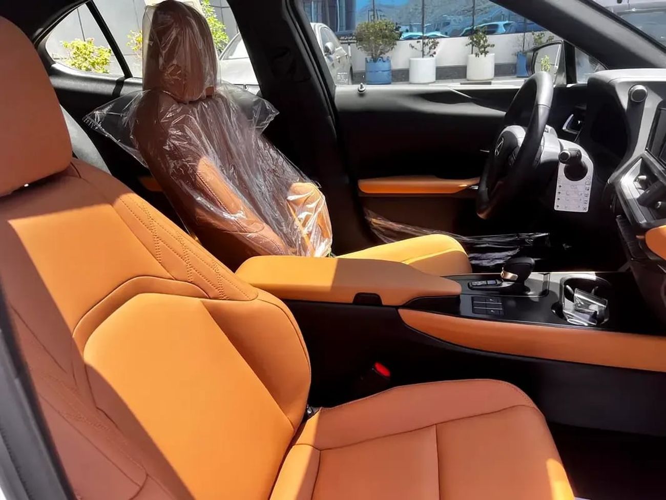 لكزس UX300h Prime Lexus UX 300e 2025 مواصفات خليجية