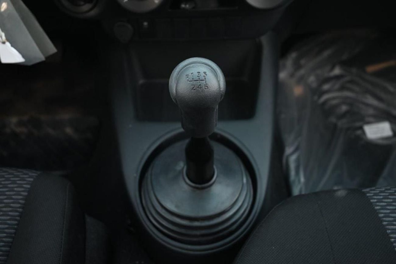 تويوتا هيلوكس 2023 TOYOTA HILUX DOUBLE CAB PICKUP DLX-E 2.4L DIESEL 4WD 5 SEATER MT