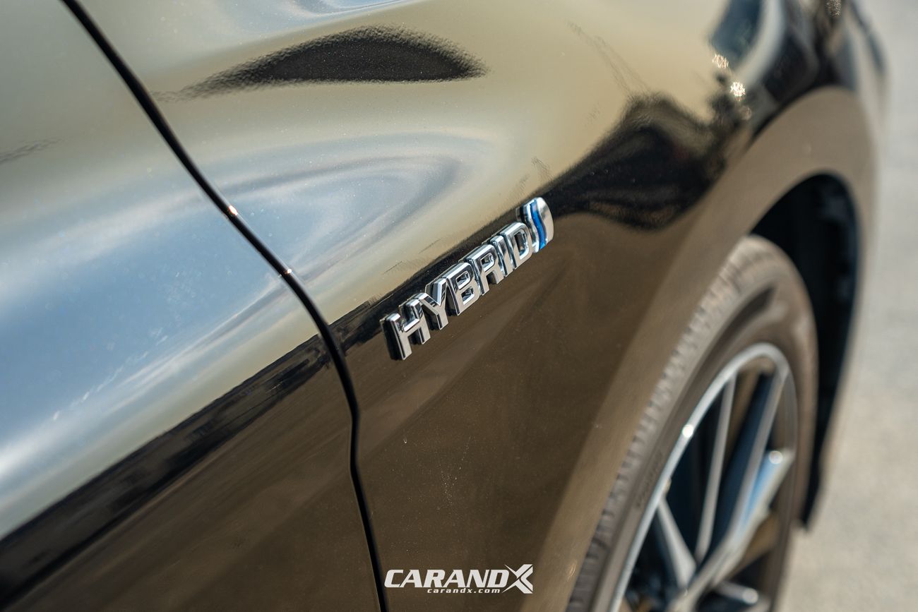 Toyota Camry SE Hybrid 2021 Black